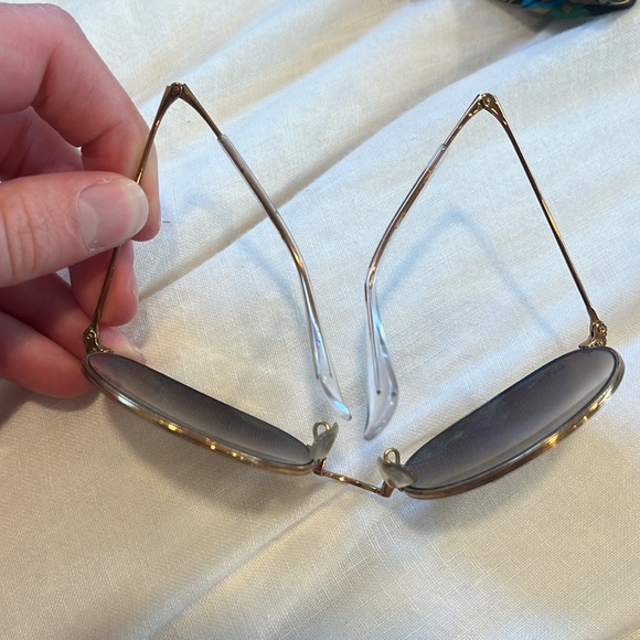 Foldable Blue Raybans - Picture 4 of 5